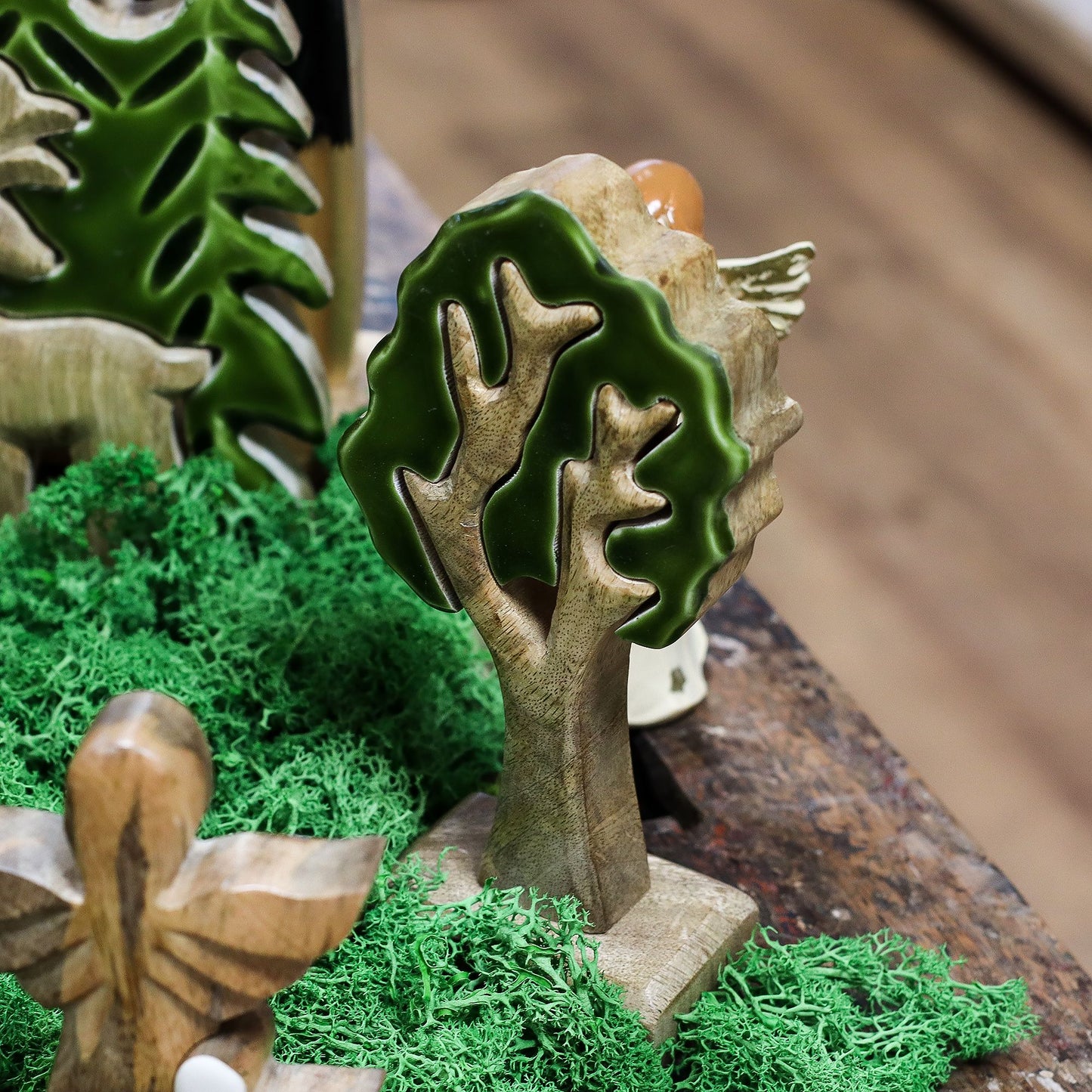 Lost in the Forrest - Single Tree 3D Wooden Decoration - 20x10cm