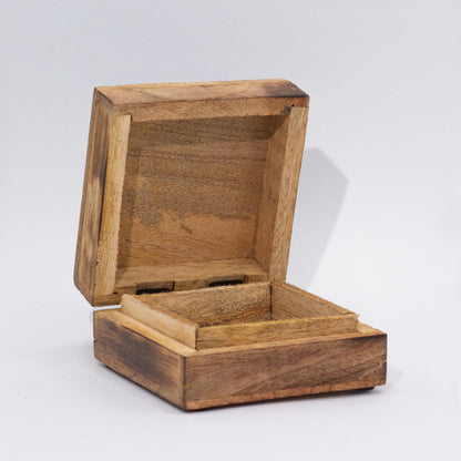 Hop Hare Medium Enamelled Square Box - Wolf & Moon